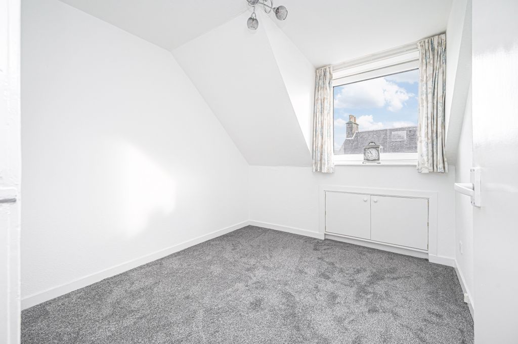 Additional image 13 of 2 bed flat for sale128 High Street, Kinross KY13