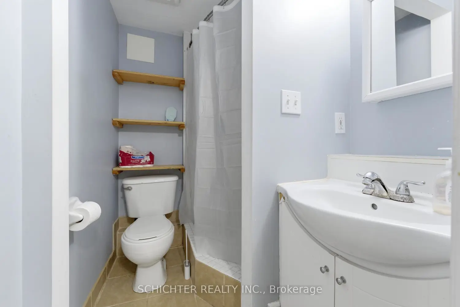 Additional image 19 of 705 Vaughan Road Triplex