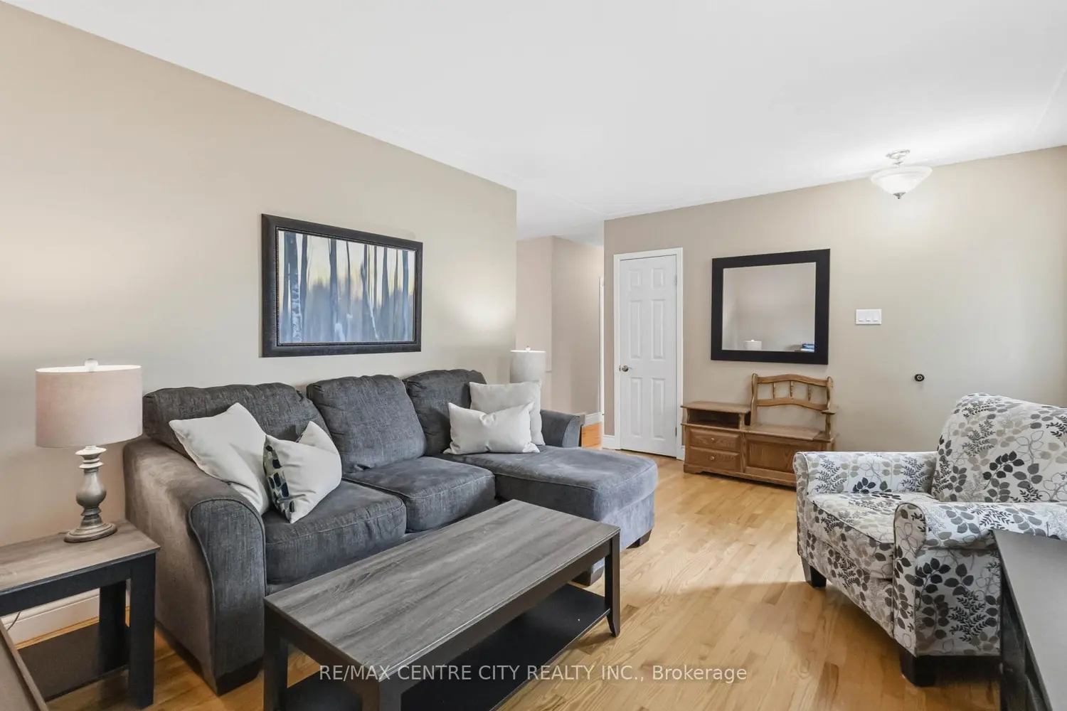 Additional image 4 of 639 Dunboyne Crescent