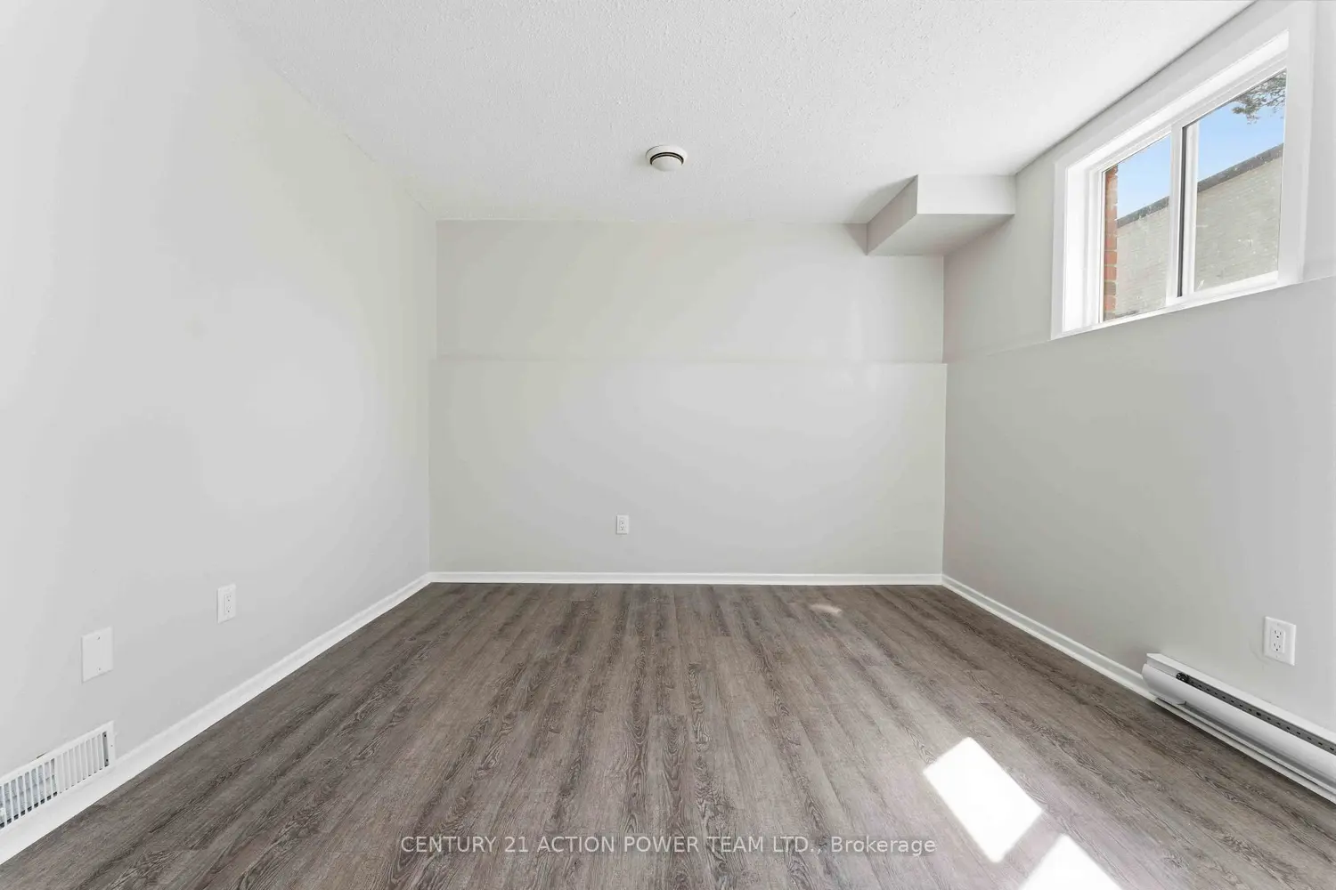 Additional image 12 of 17 Sonnet Crescent B