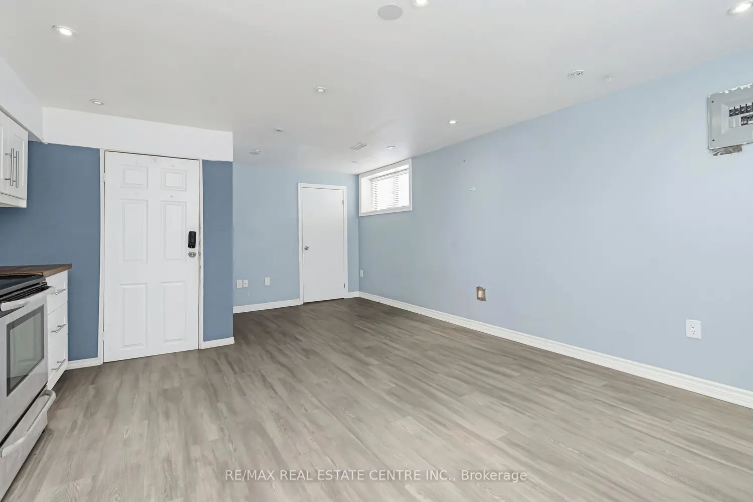 Additional image 15 of 1 Stanwood Crescent