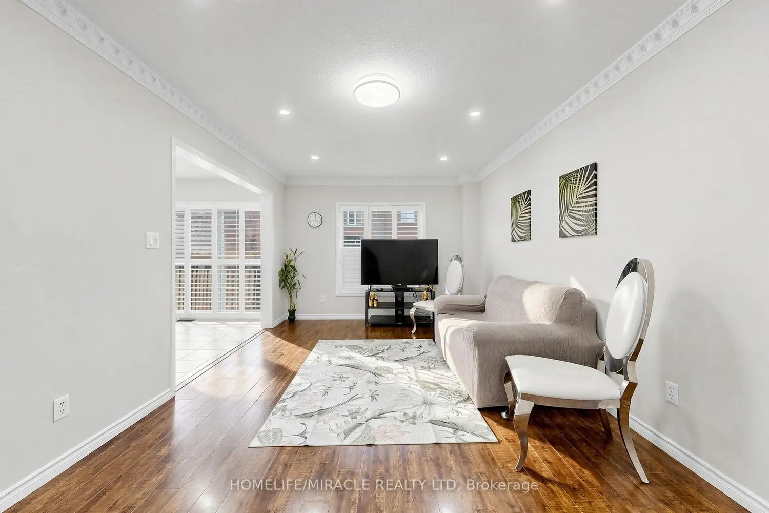 72 Boyd Crescent photo 5