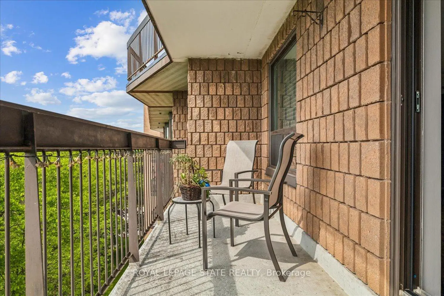 Additional image 10 of 966 Queenston Road 605