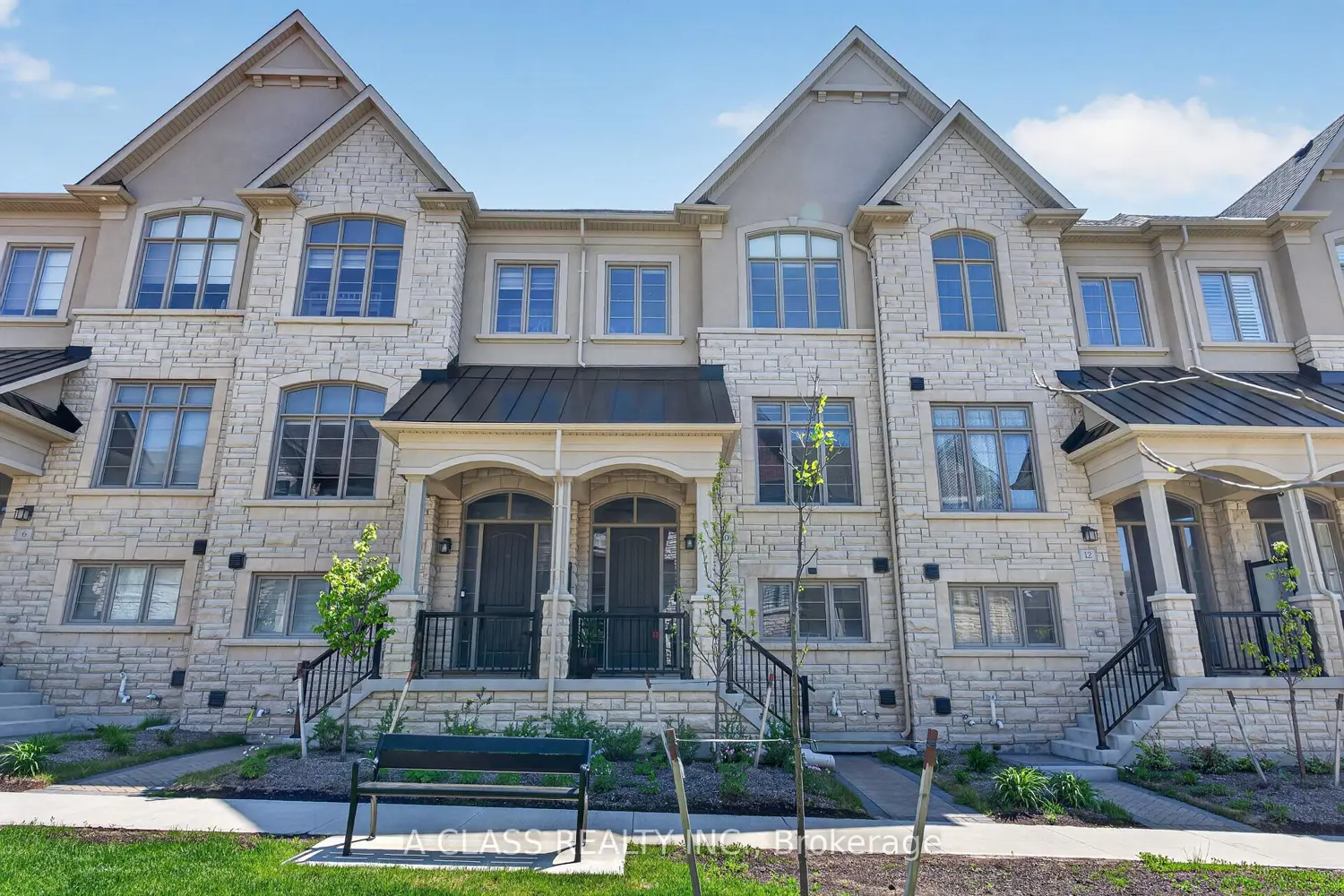 10 Abbey Hill Lane