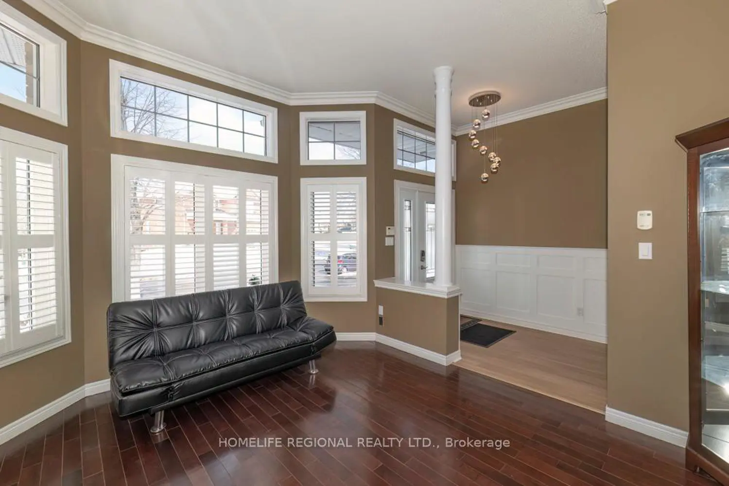 99 Goodman Drive photo 3