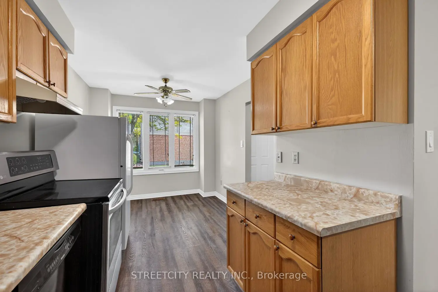 Additional image 5 of 308 Conway Drive 14