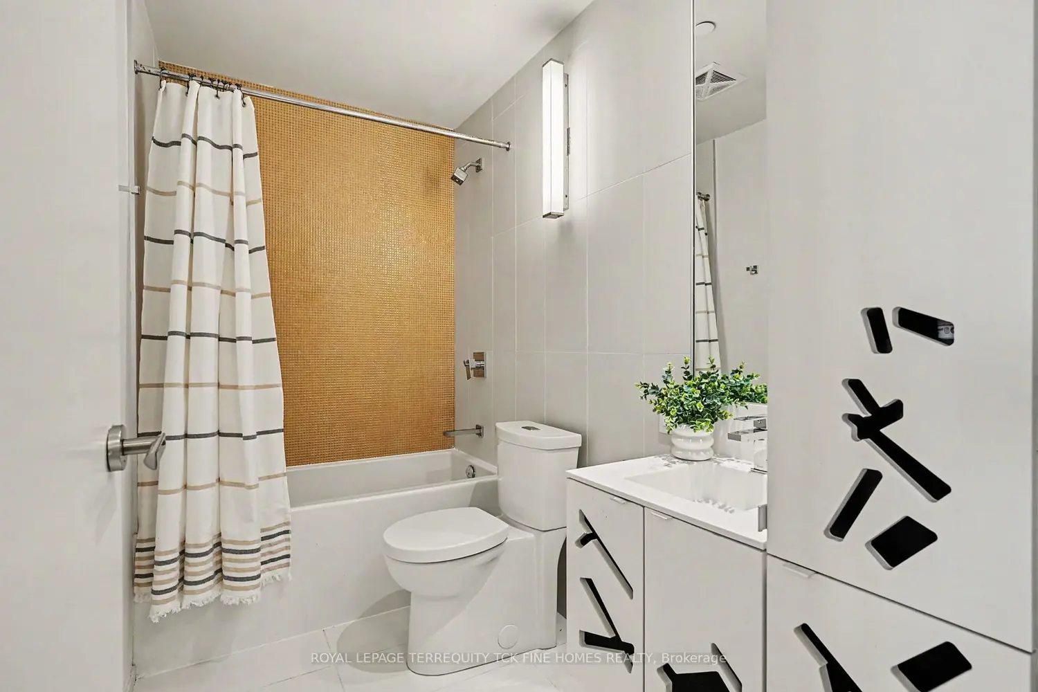 Additional image 9 of 125 Peter Street 2703