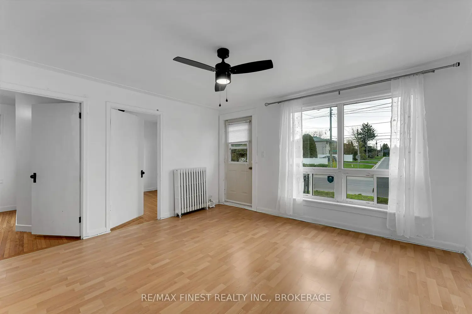 81 Weller Avenue photo 4
