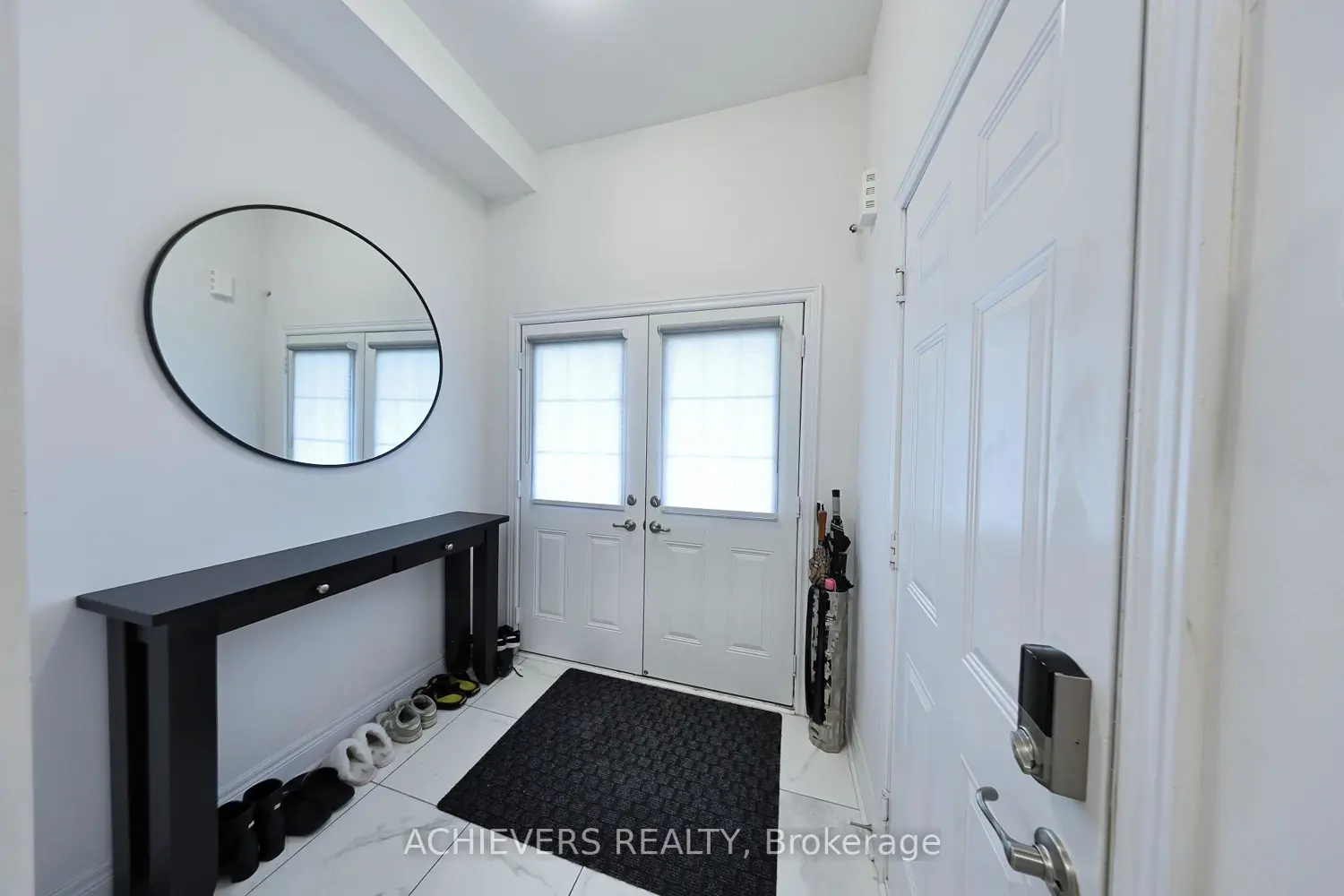 52 Branigan Crescent photo 2