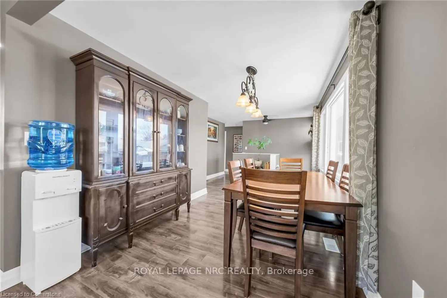2970 Lakeshore Road photo 3