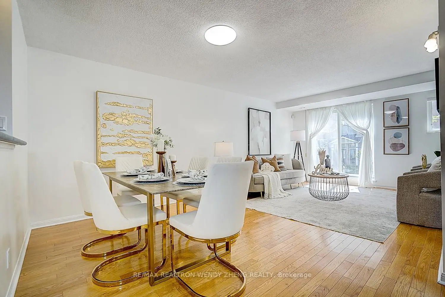 28 Sommerset Way 1517