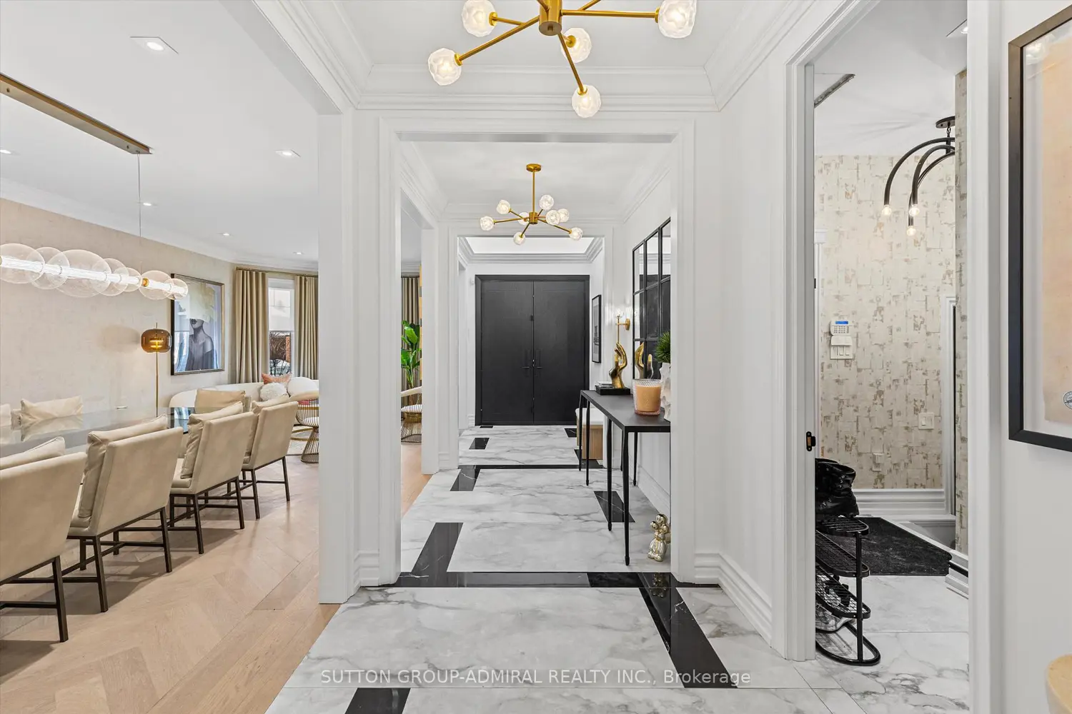 539 Beverley Glen Boulevard photo 3