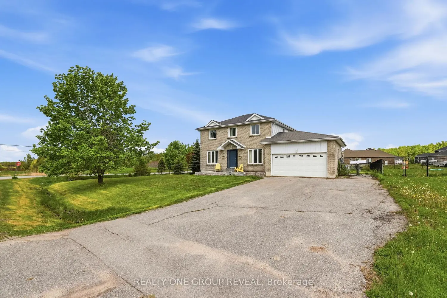 2 Mancini Dr Drive