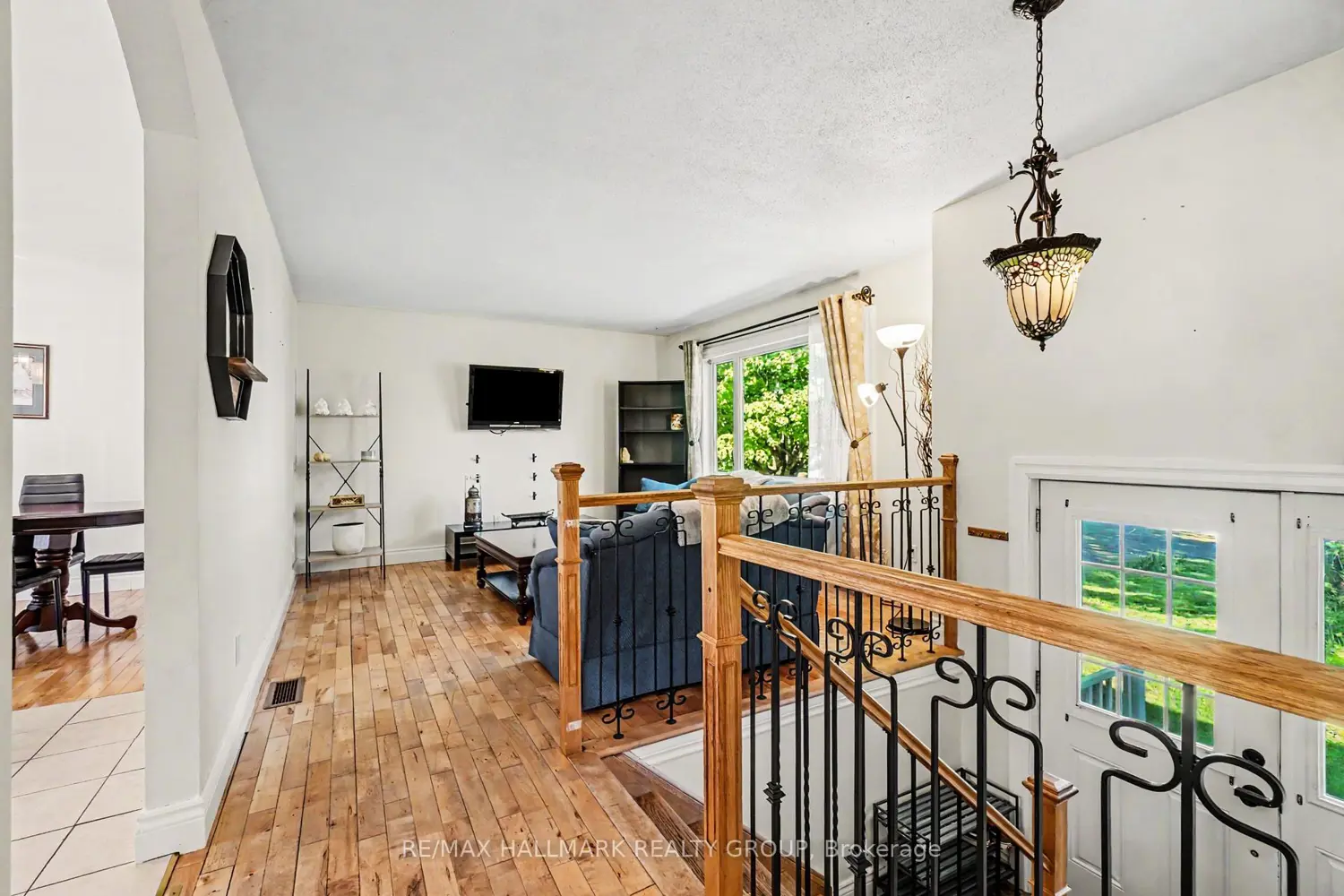 52 Castlebeau Street photo 2