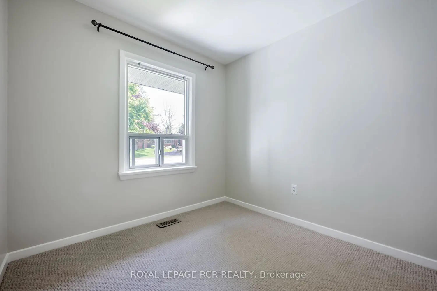 Additional image 9 of 77 Zina Street