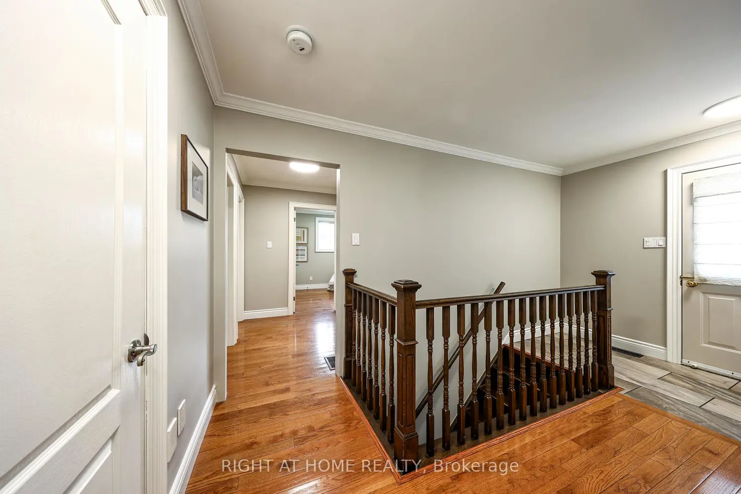 62 Albery Crescent photo 3