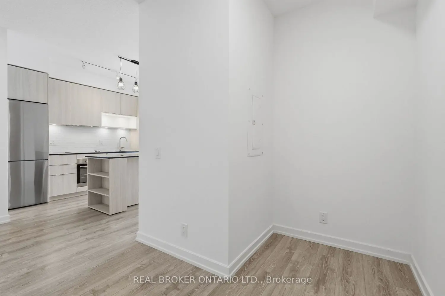 Additional image 13 of 20 Tubman Avenue 2202