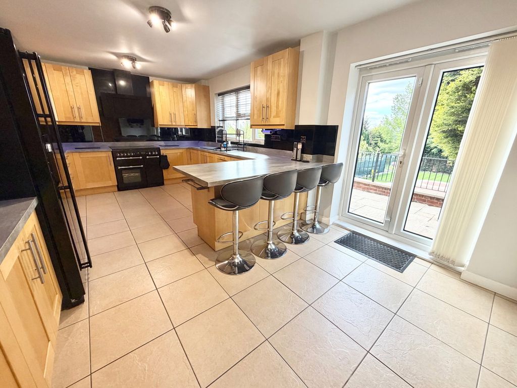 Additional image 7 of 5 bed detached house for saleOakham Road, Oakham, Dudley DY2