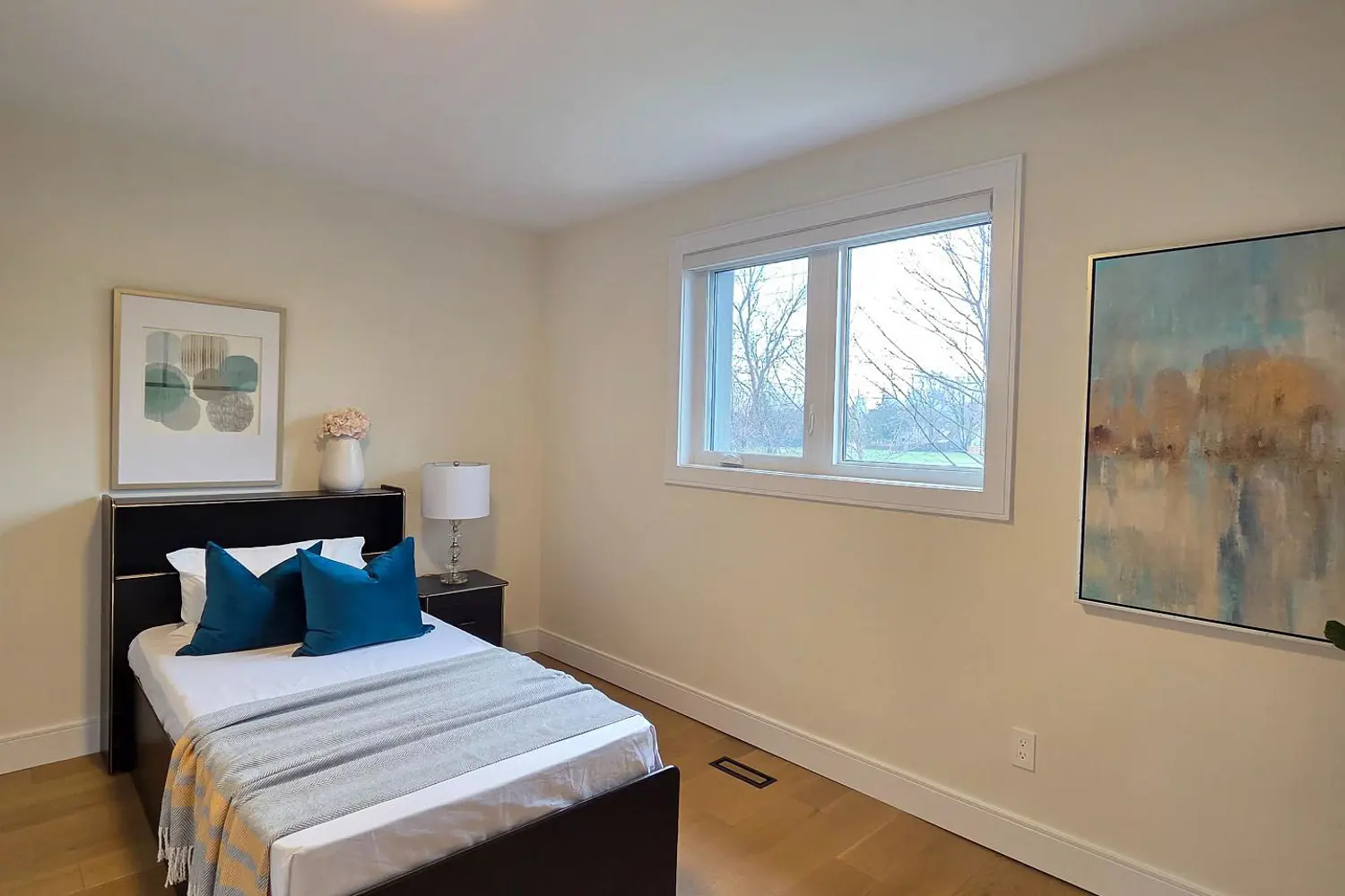 Additional image 13 of 169 Charlton Boulevard