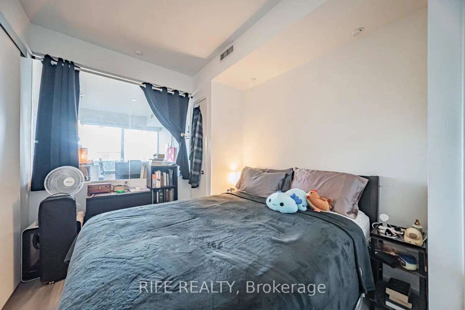 Additional image 8 of 197 Yonge Street 2204
