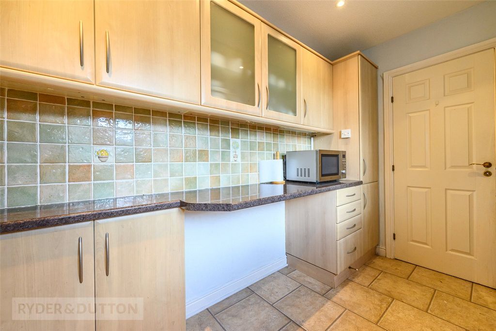 Additional image 7 of 2 bed flat for saleHall Lee Fold, Lindley, Huddersfield HD3