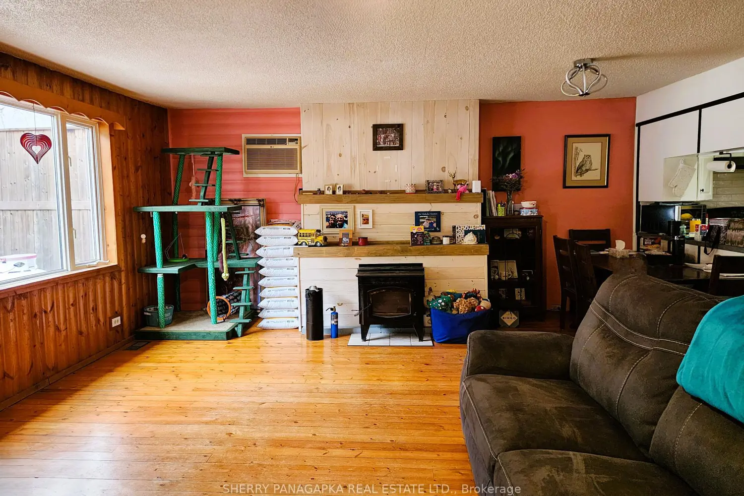 512 South Bay Road photo 3