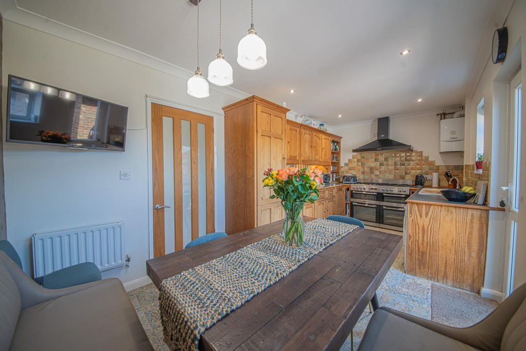 Additional image 6 of 4 bed terraced house for saleFriars Road, Eastleigh SO50