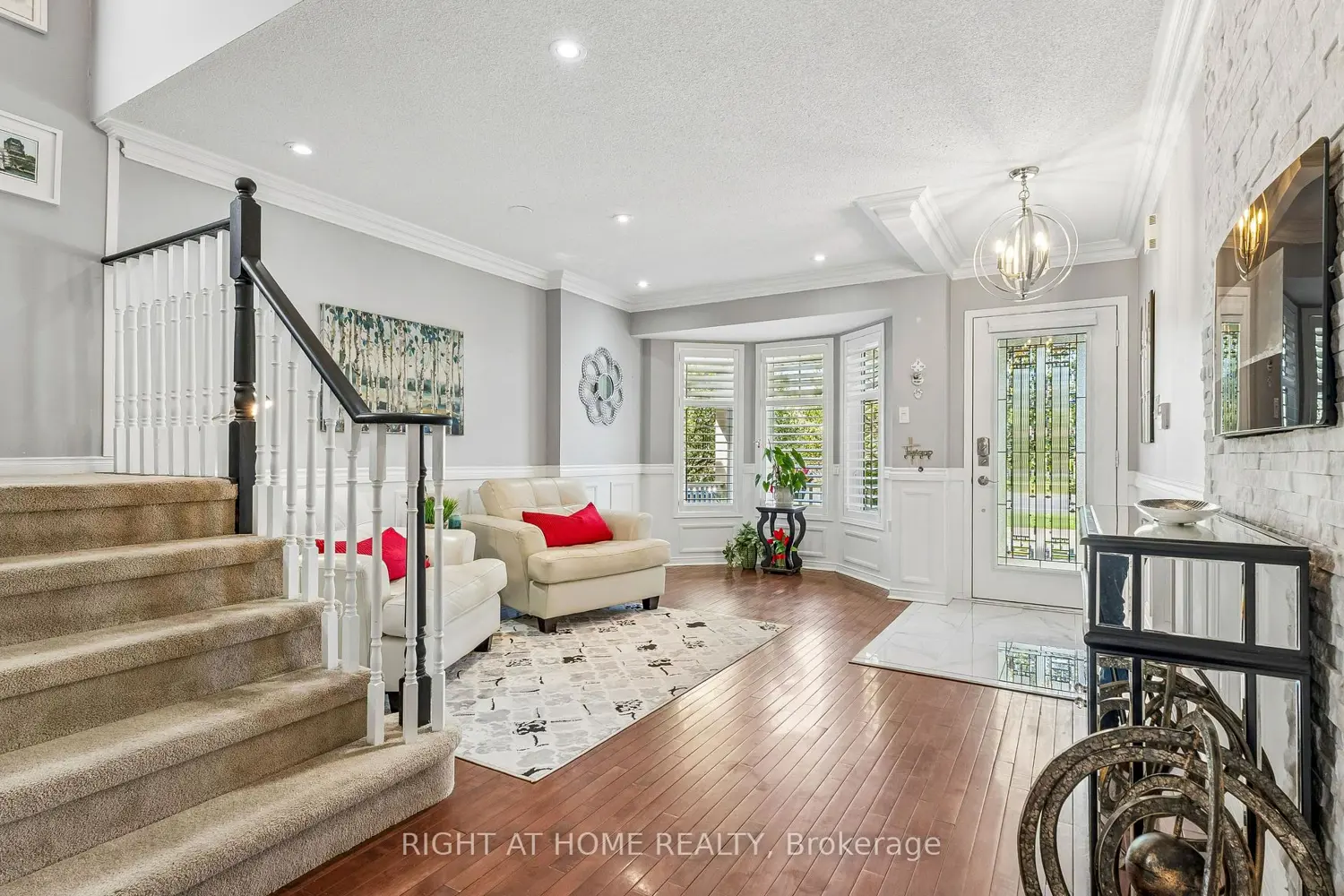 136 Harrongate Place photo 3