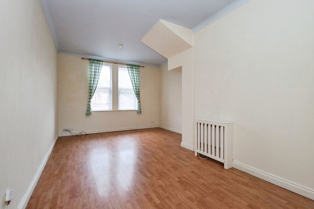 Additional image 5 of 2 bed flat for saleAcres Lane, Stalybridge, Greater Manchester SK15