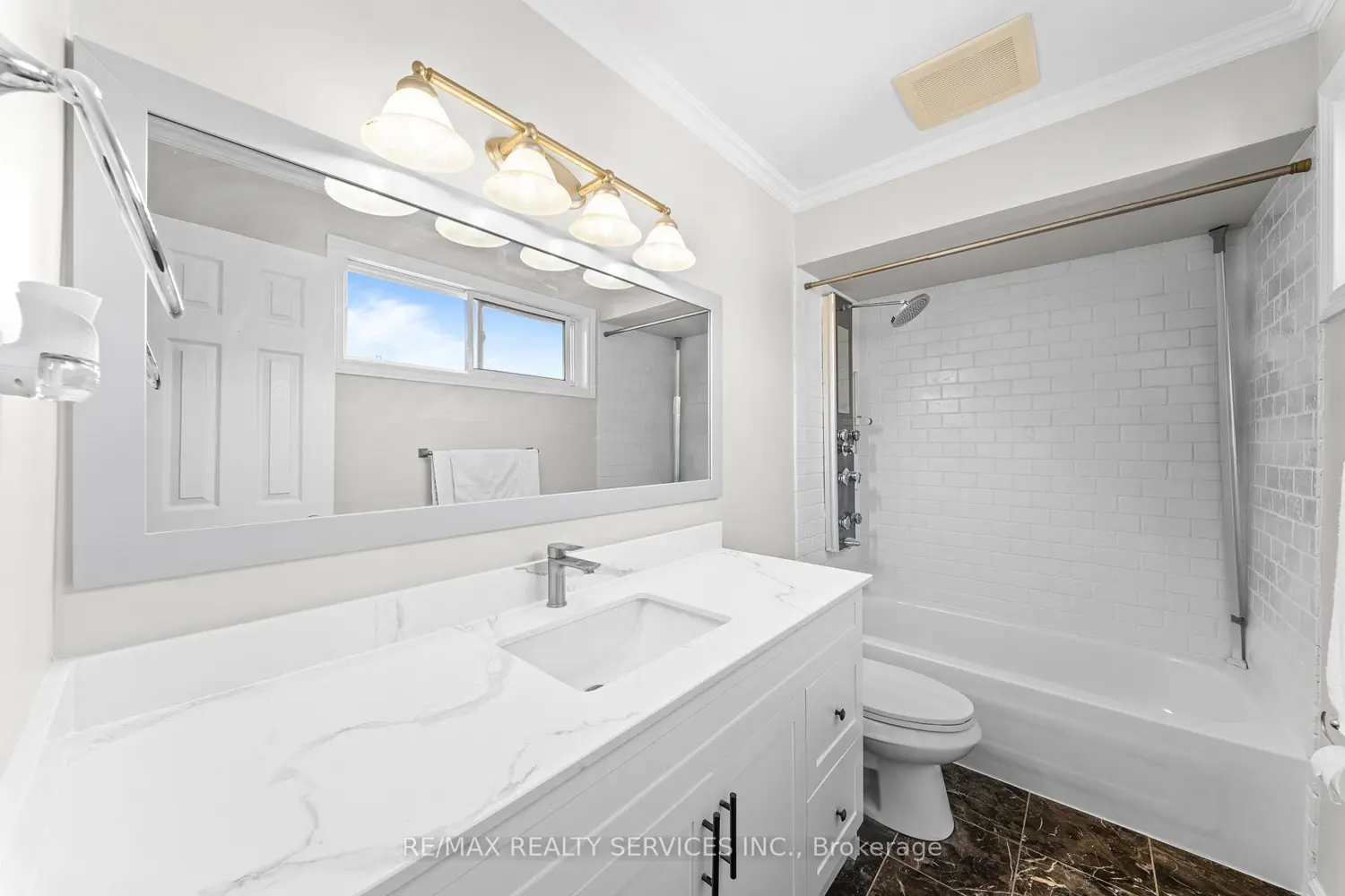 Additional image 9 of 28 Kingswood Drive