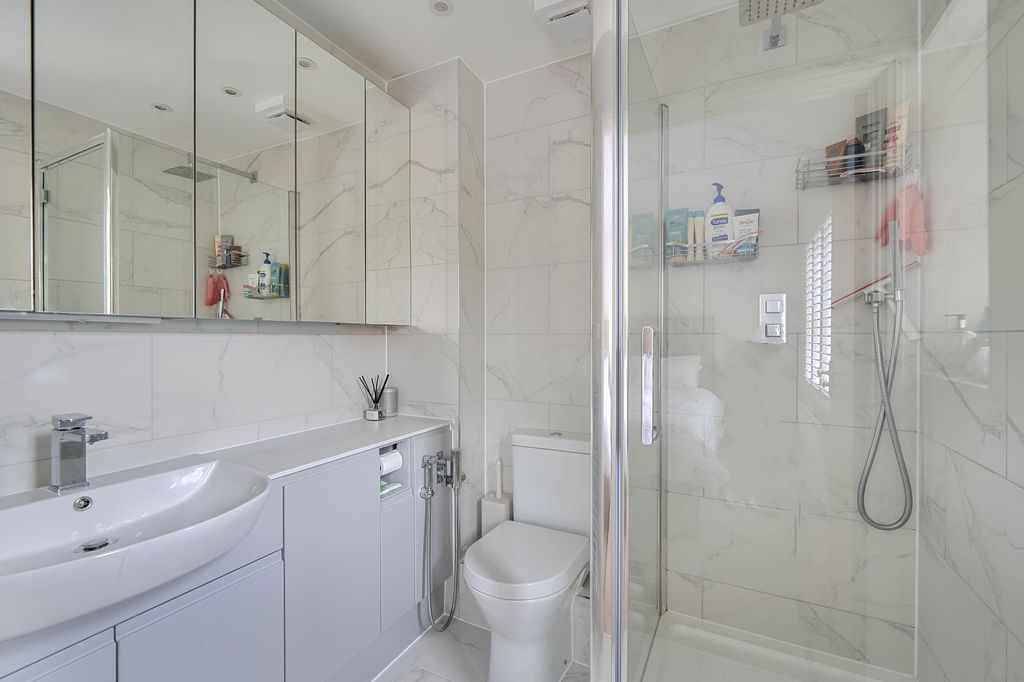 Additional image 12 of 3 bed flat for saleHorton Crescent, Epsom KT19