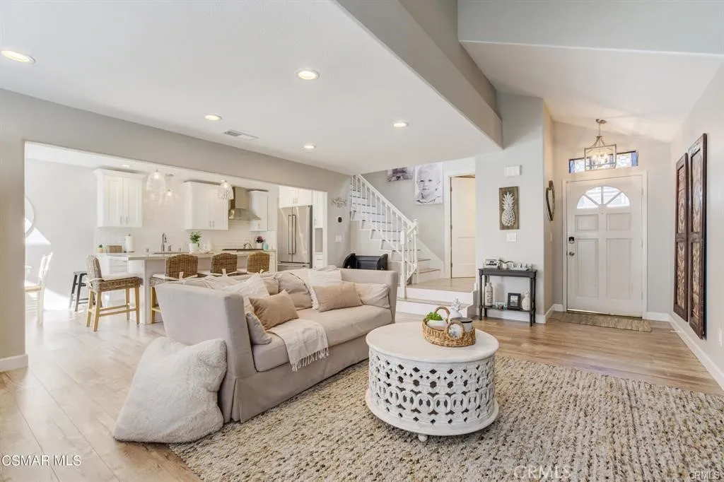 1948 Rory Lane Unit 4, Simi Valley, CA 93063 photo 5