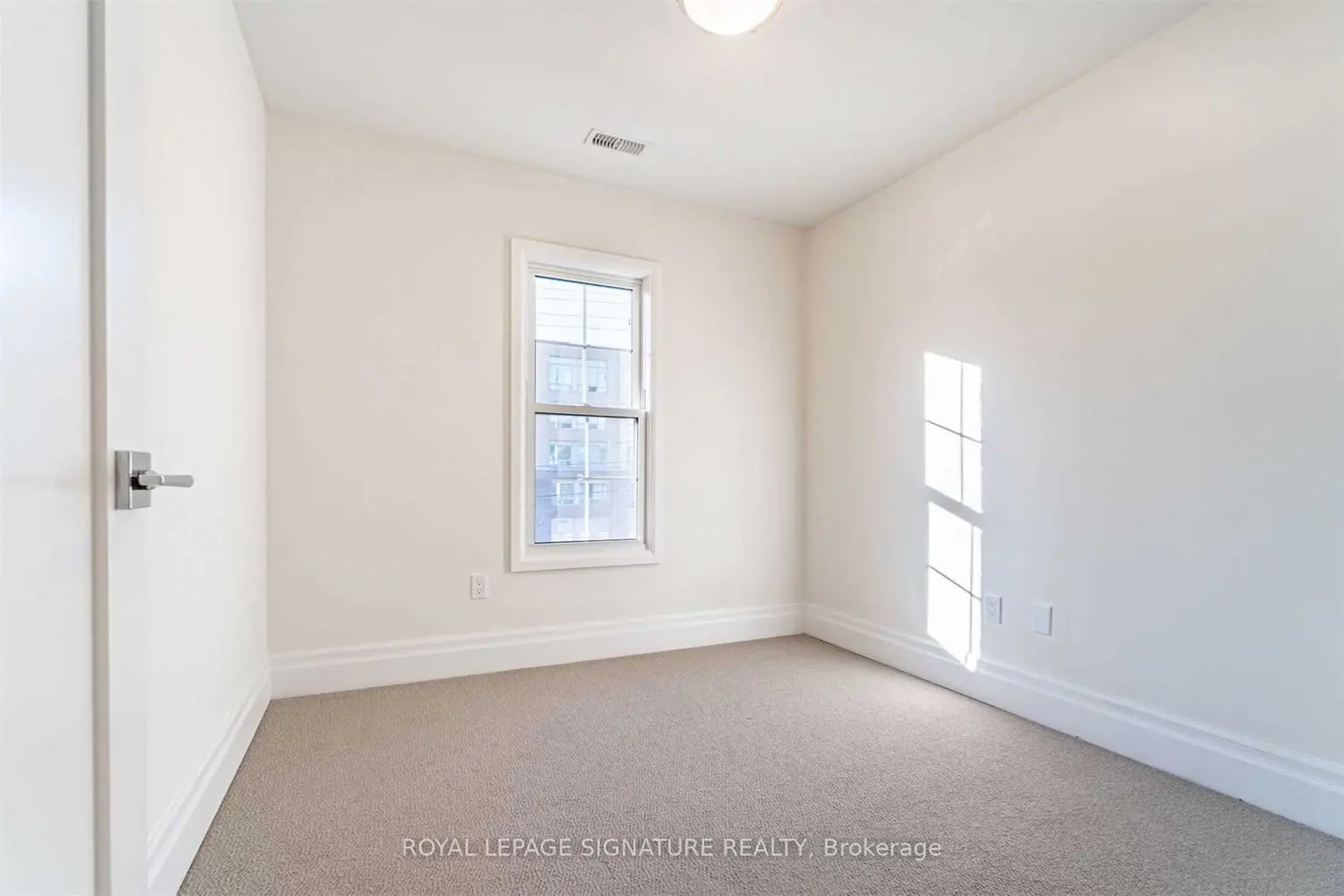 Additional image 9 of 760 Lakeshore Road 202