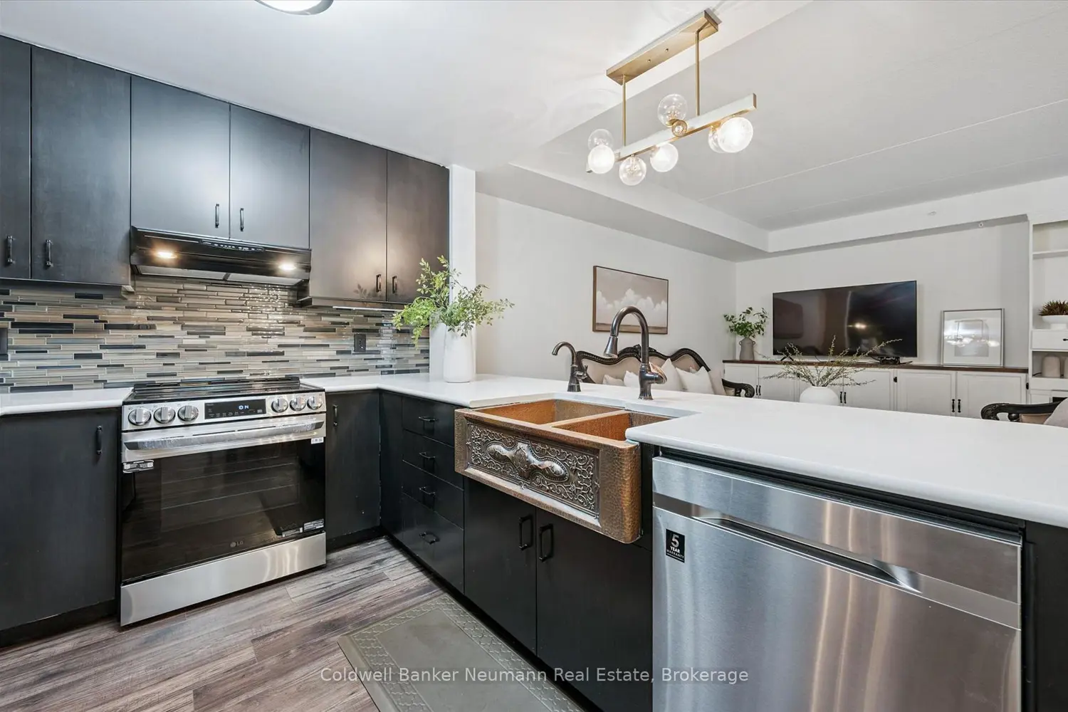 106 Bard Boulevard 113 photo 5