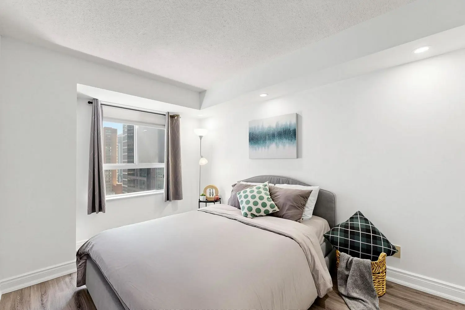 Additional image 3 of 44 Gerrard Street 1507