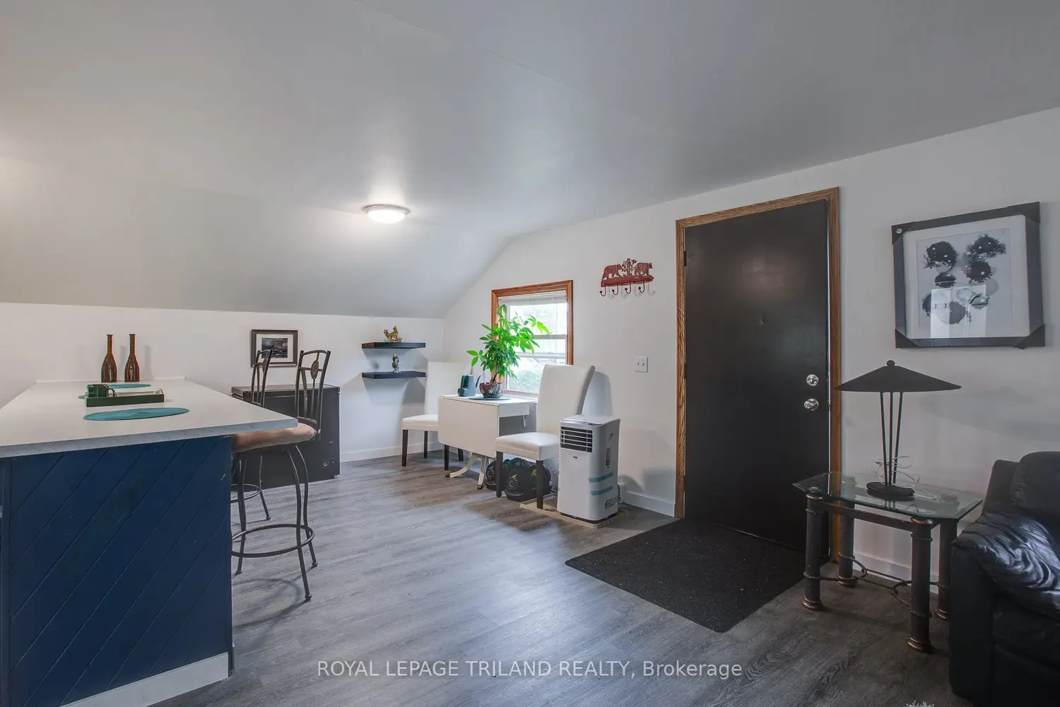 Additional image 11 of 7575 Biddulph Street