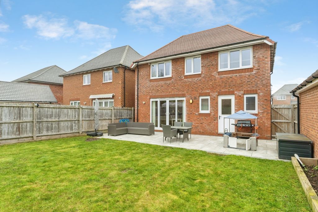 Additional image 3 of 4 bed detached house for saleLeamington Road, Little Sutton, Ellesmere Port, Cheshire CH66