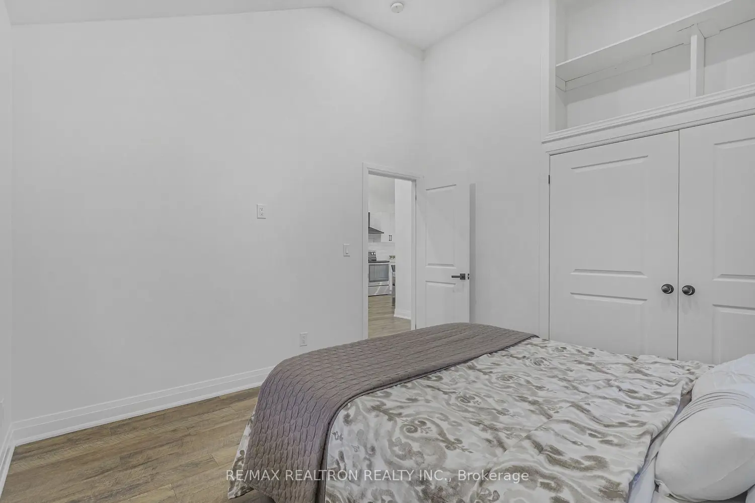 Additional image 14 of 6167 Skinner Street