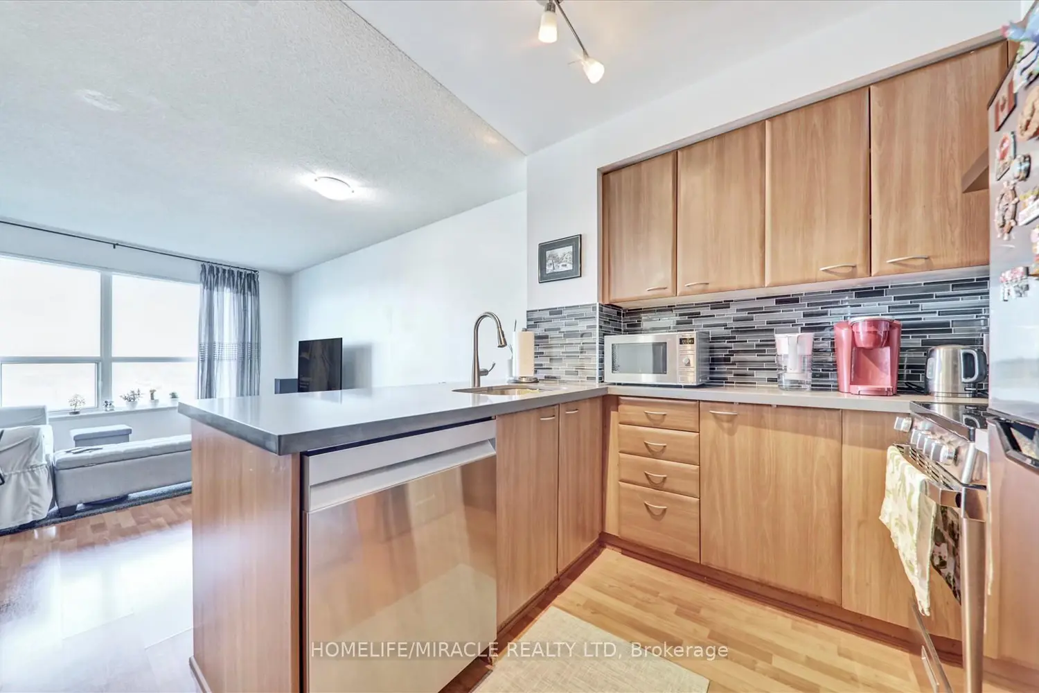 Additional image 7 of 38 Lee Centre Drive 712