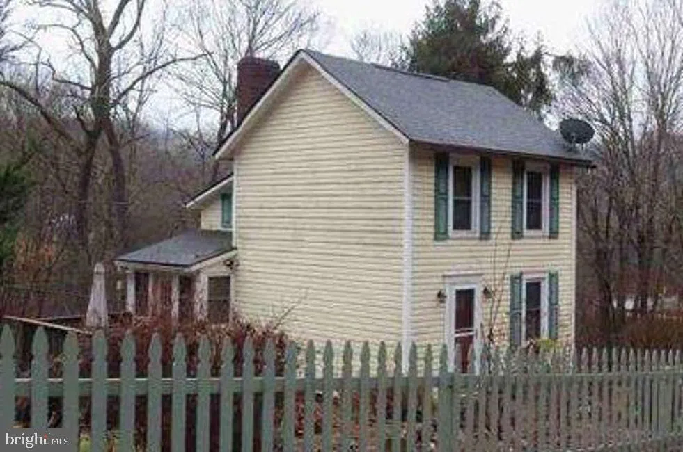 3132 Baker School Road, North Huntingdon, PA 15642