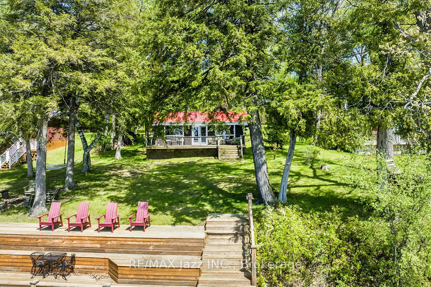 31 Long Island photo 2