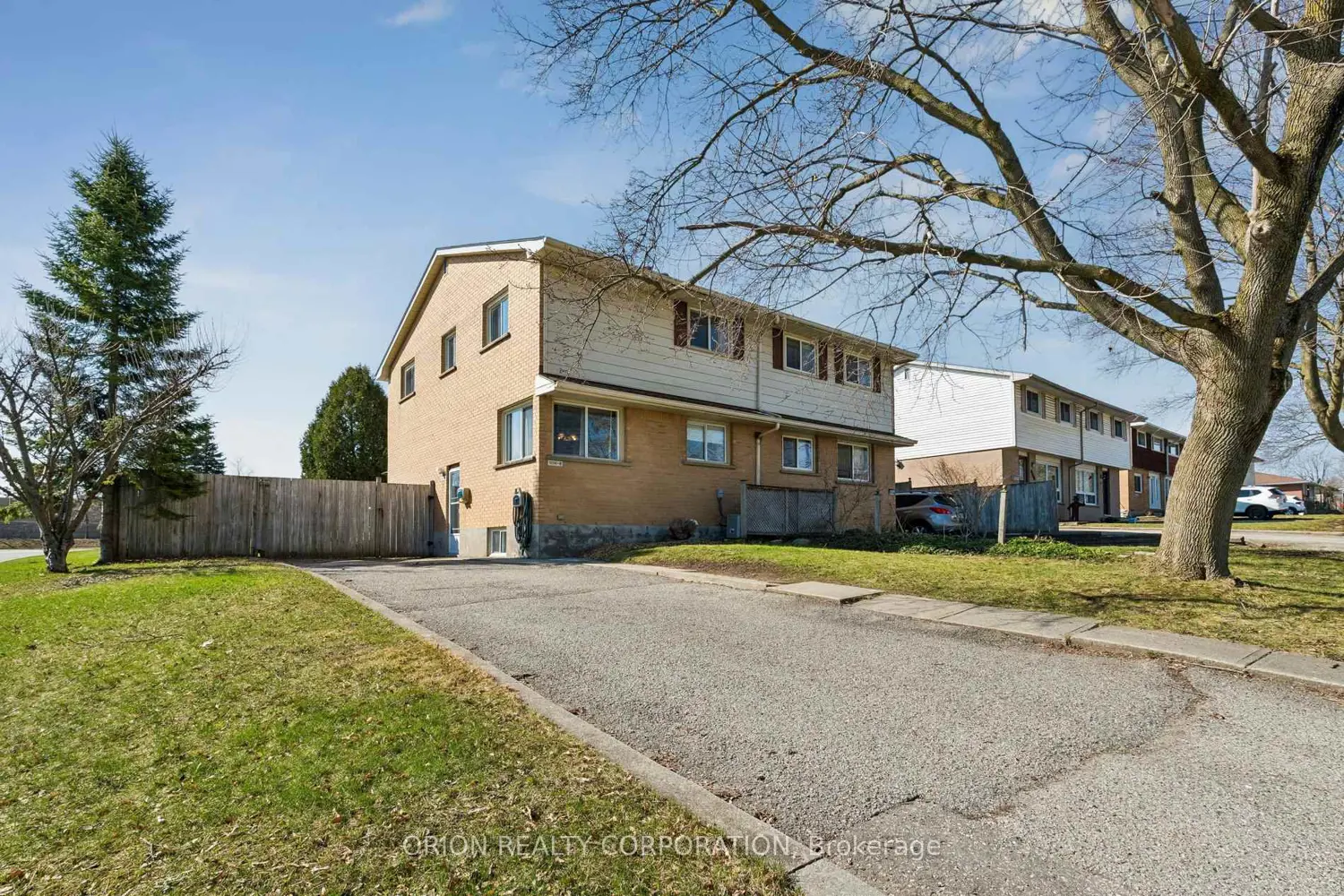 Additional image 20 of 1014B Vanier Avenue