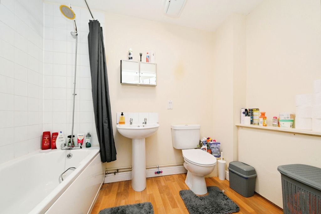 Additional image 4 of 2 bed flat for saleFairfield Road, Downham Market, Norfolk PE38