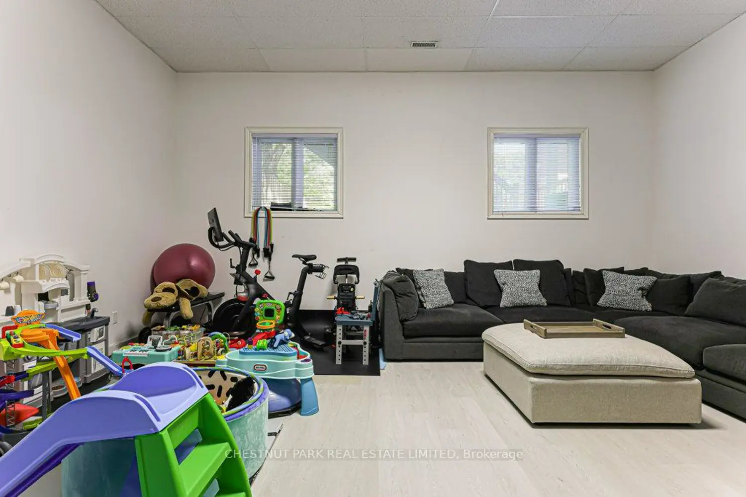Additional image 16 of 76 Davisville Avenue