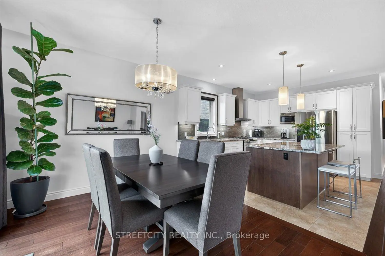 Additional image 7 of 717 Jackpine Way