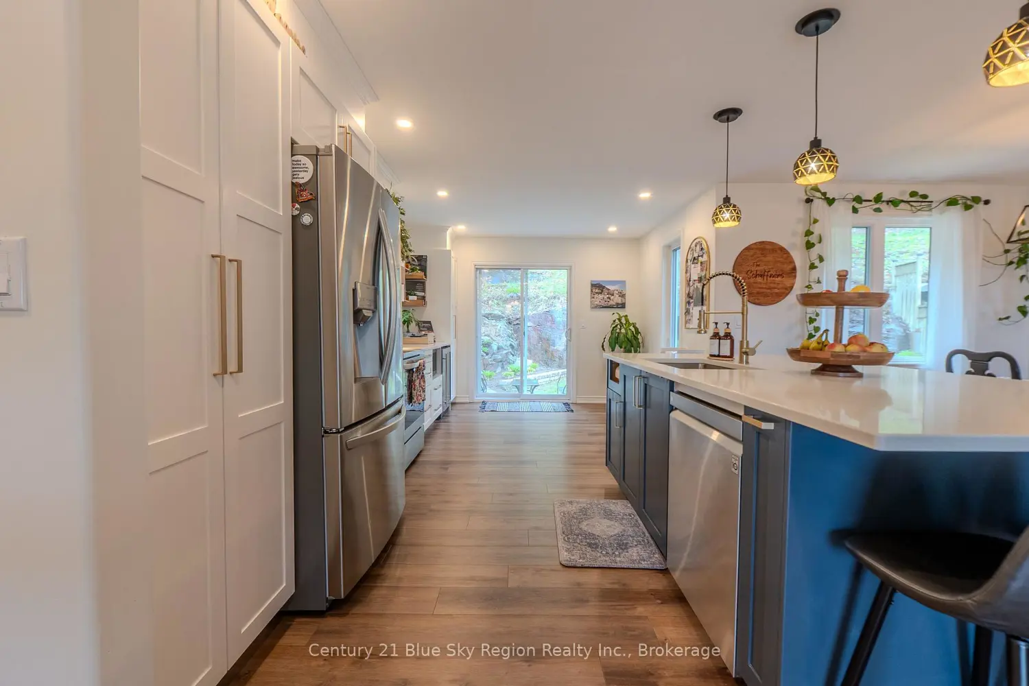 Additional image 3 of 65 Belleview Crescent