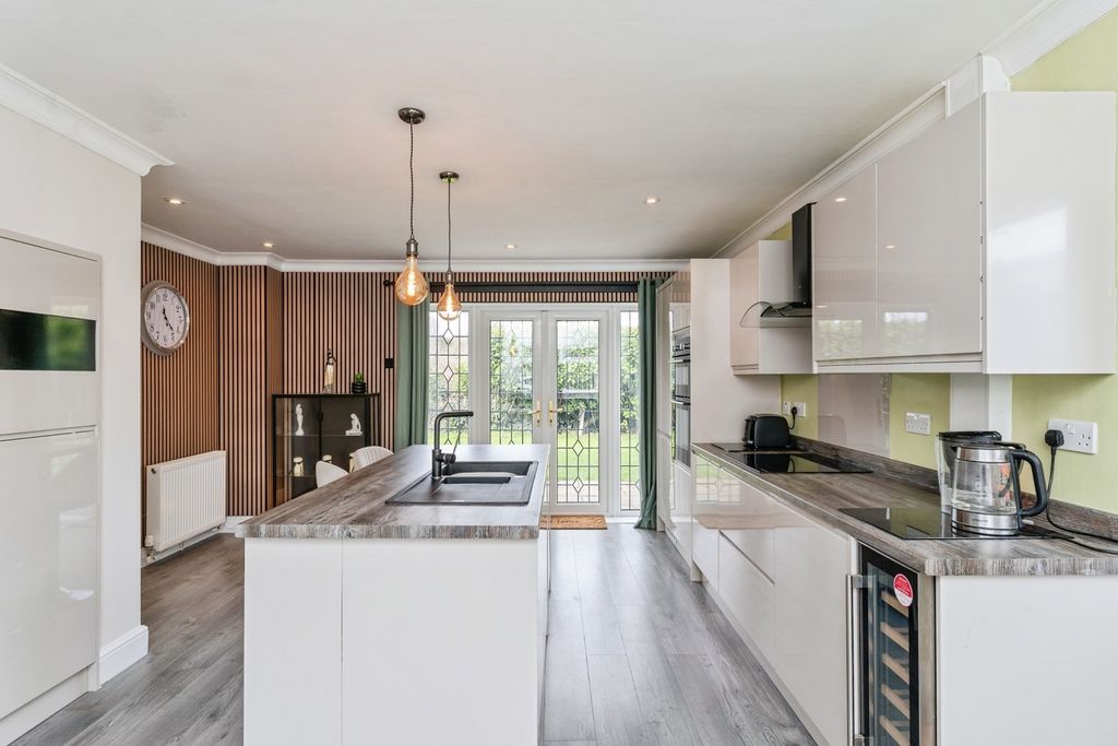 Additional image 5 of 4 bed detached house for saleSt. Pauls Gardens, Little Sutton, Ellesmere Port, Cheshire CH66