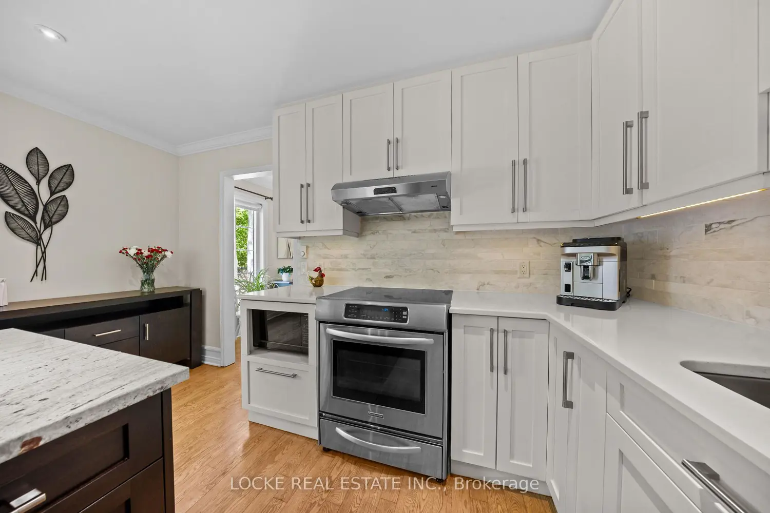 2207 Pleasantview Court photo 3