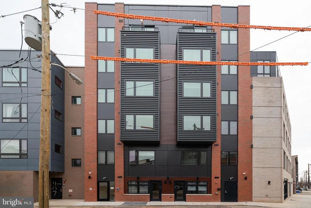 901 Leland St Unit 2B-605, Philadelphia, PA 19130