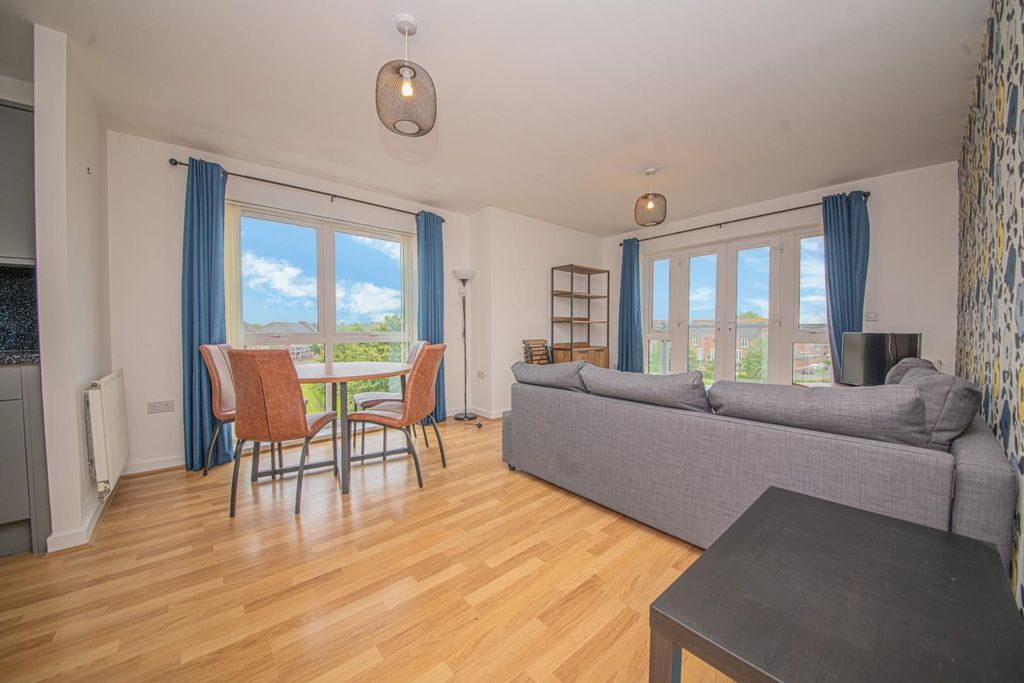 Additional image 2 of 2 bed flat for saleSomers Way, Eastleigh SO50